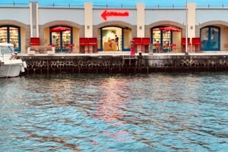 Molo Acciaroli, Feltrinelli