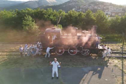 Polla, Locomotiva
