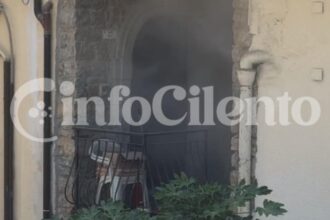 Roccadaspide incendio