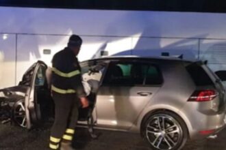 Sala Consilina, auto