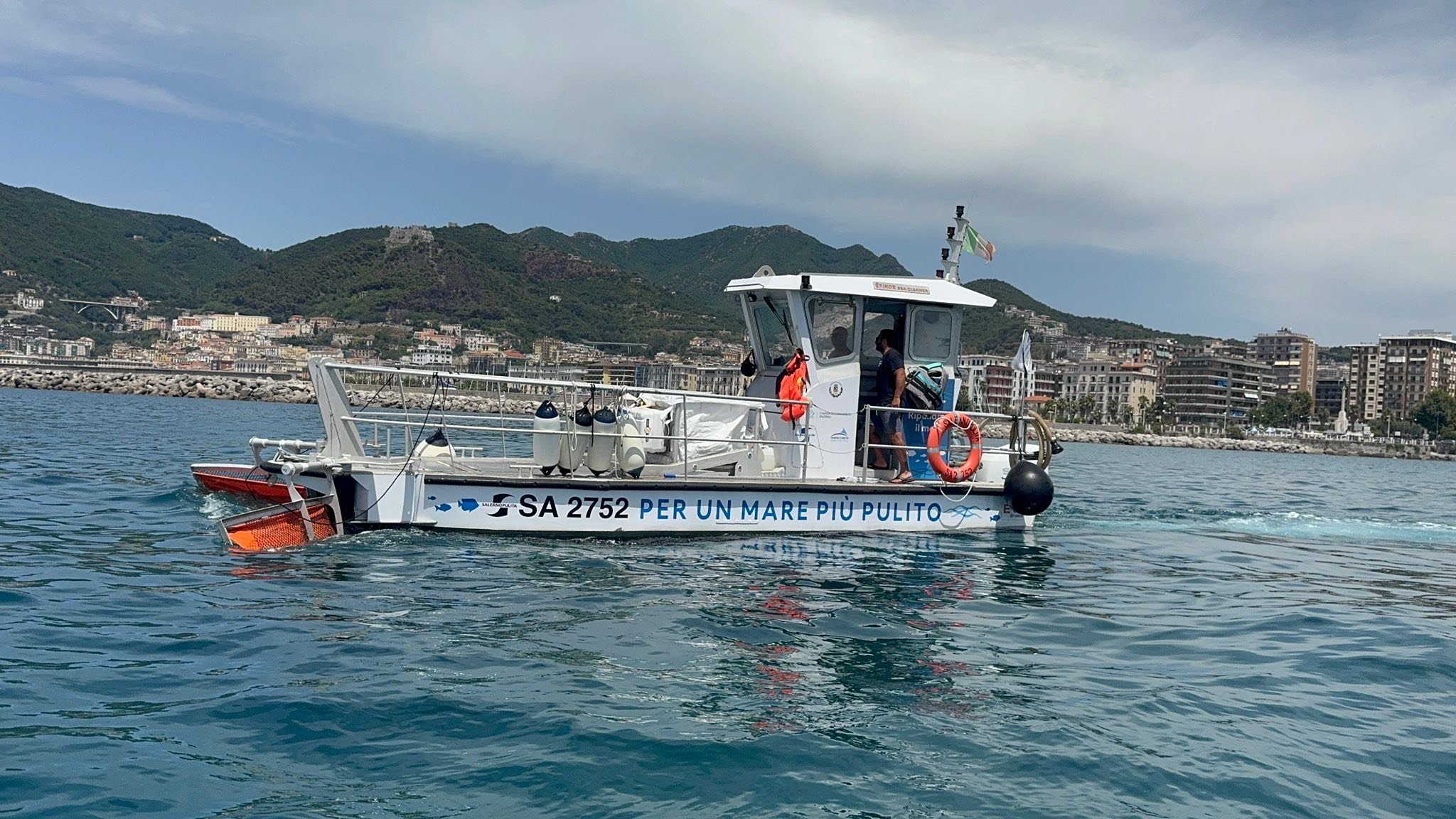 Salerno Pulita, spazzamare