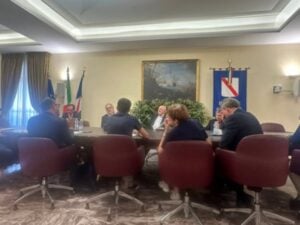 De Luca e sindaci su Alta Velocità