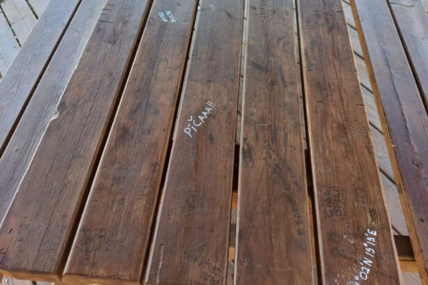 Teggiano, vandali parco giochi