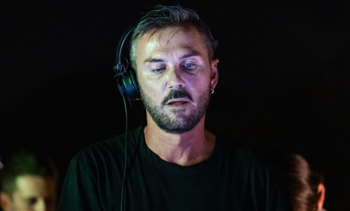 Sabato 2 agosto Tommy Vee inaugura l'estate del Modis Club Acciaroli -  InfoCilento