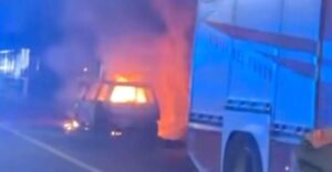 Ascea Marina, auto in fiamme