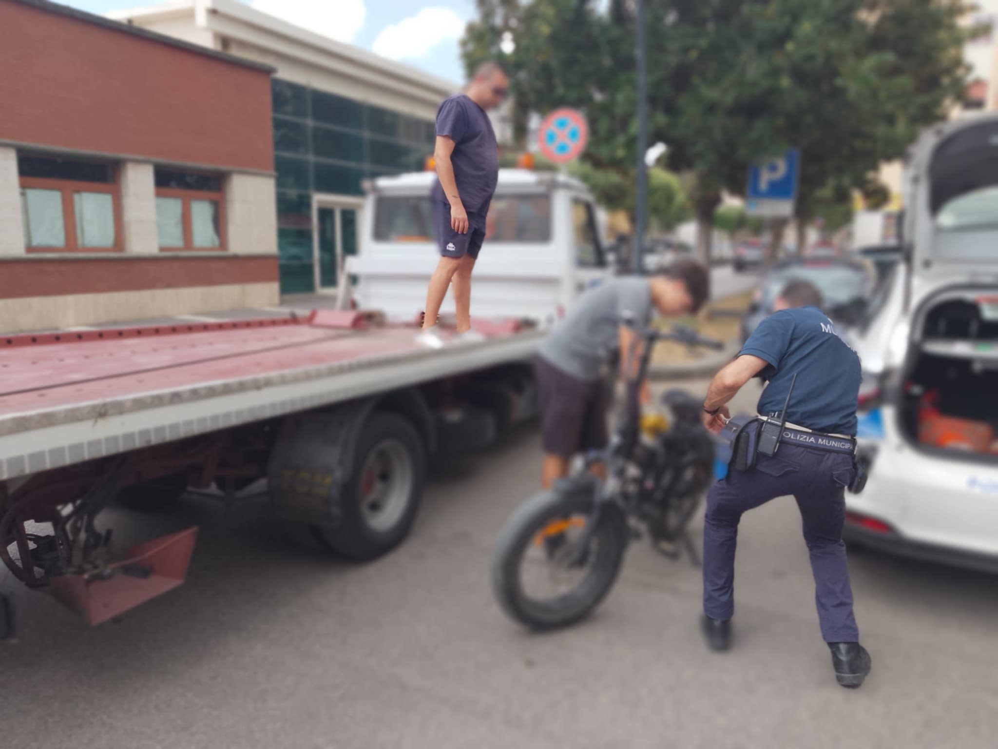 Battipaglia, sequestri bici