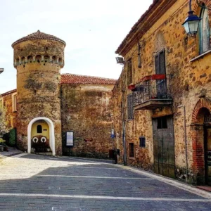 Castello Vichiano Vatolla