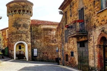 Castello Vichiano Vatolla