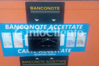 Distributore banconote