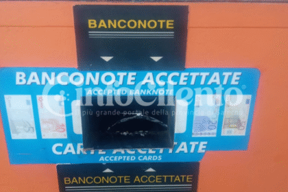 Distributore banconote