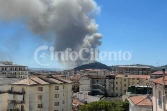 Incendio Eboli