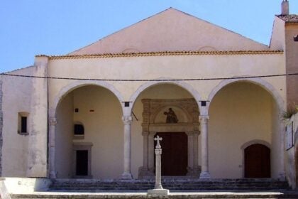 Biblioteca Teggiano