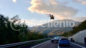 Tragedia sulla Bussentina, scontro auto-moto: due le vittime
