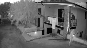 Agropoli, ladri in azione in pieno giorno