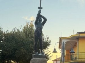 Restauro completato per il monumento ai caduti di Trentinara