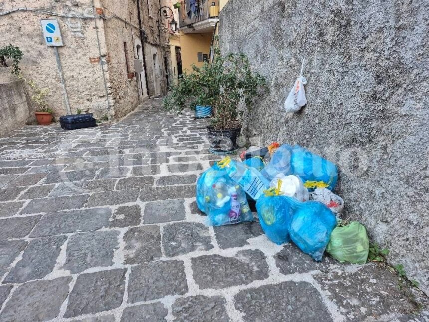 Rifiuti Eboli