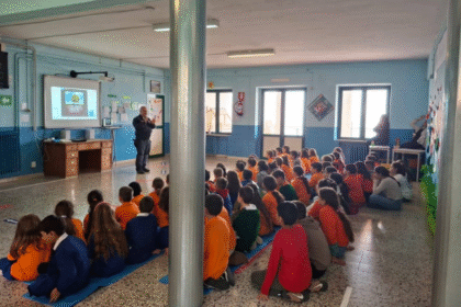 Carabinieri a scuola