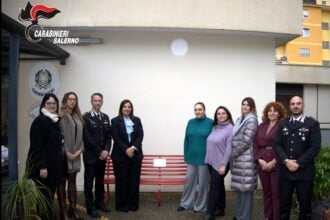 Carabinieri, panchina rossa