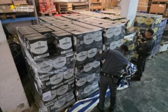 Guardia di Finanza, sequestro alcolici