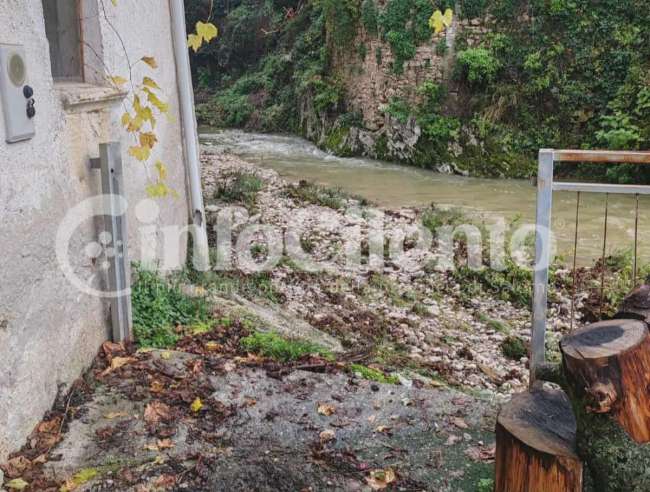 Piaggine, rubato cancello