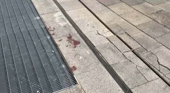 Salerno, sangue marciapiede