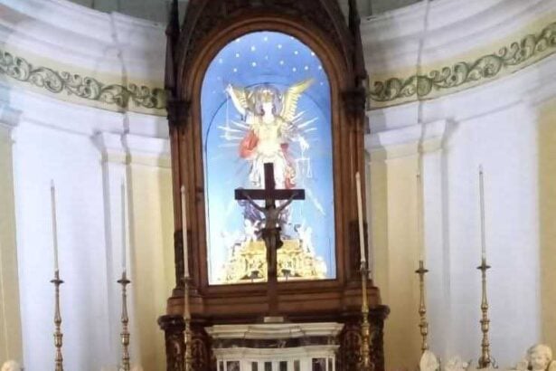 Sala Consilina, statua San Michele