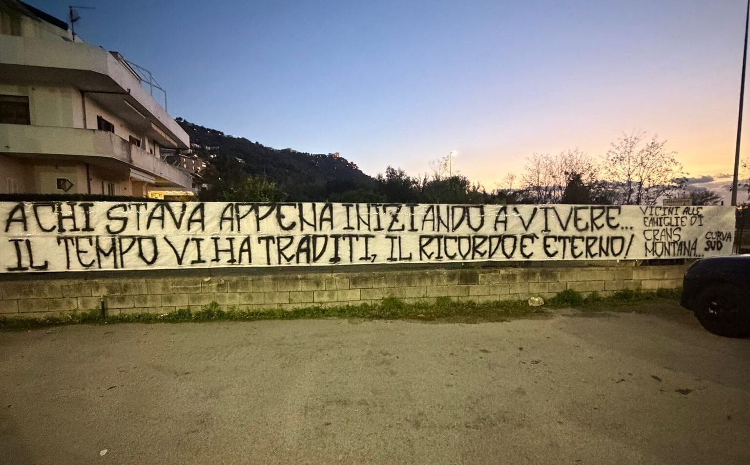 Striscione curva sud Santa Maria