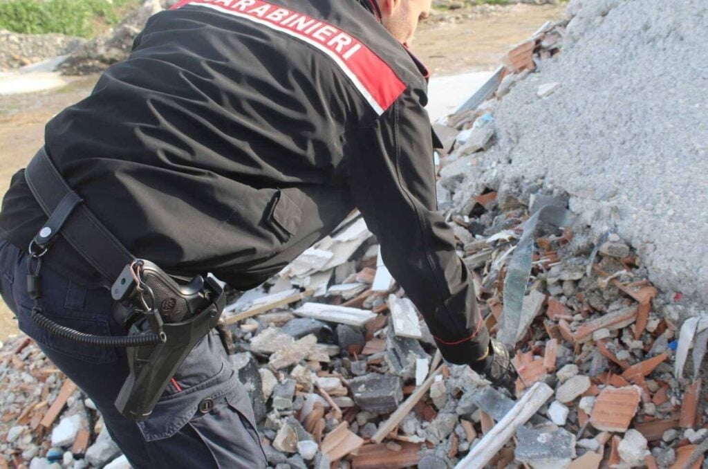 Capaccio, sequestro Carabinieri