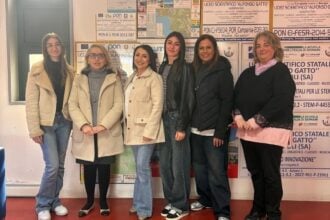 Agropoli, studentesse liceo gatto