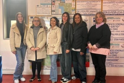 Agropoli, studentesse liceo gatto