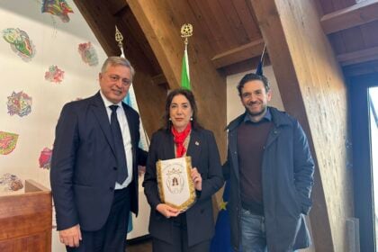 Castellabate, console Georgia