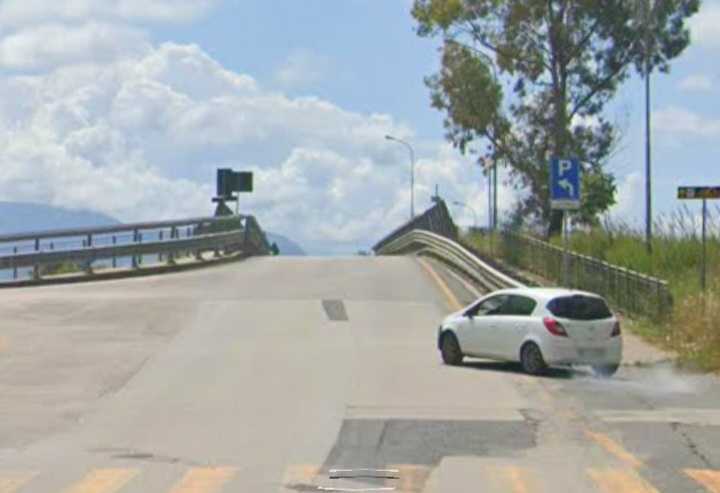Eboli, via serracapilli