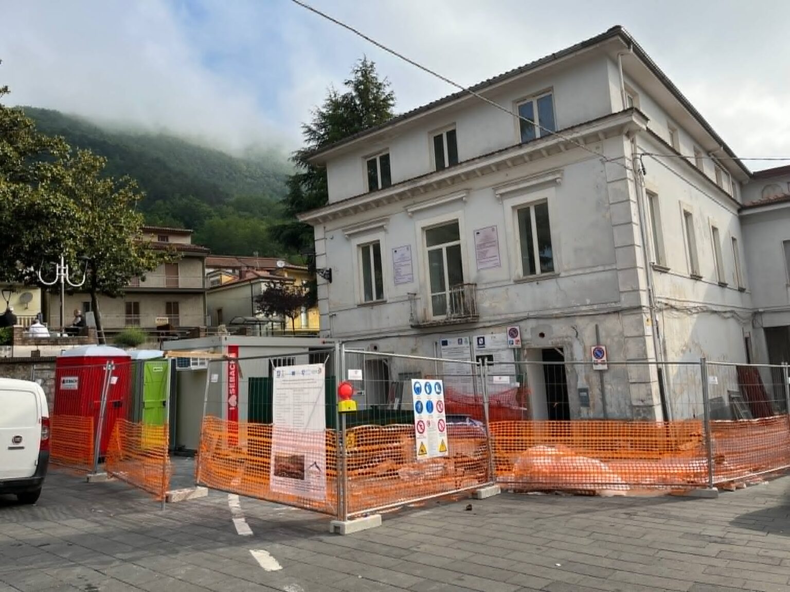 Sanza cantieri