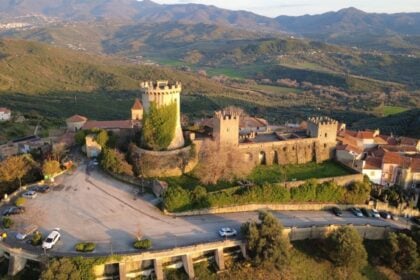 Castelnuovo Cilento, castello