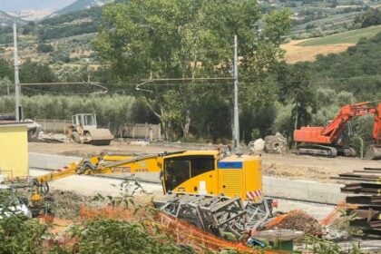 Lavori stazione di Buccino