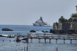 Dragonfly Yatch