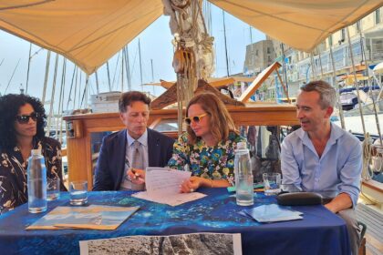 Firma protocollo Legambiente Campania e Regione Campania