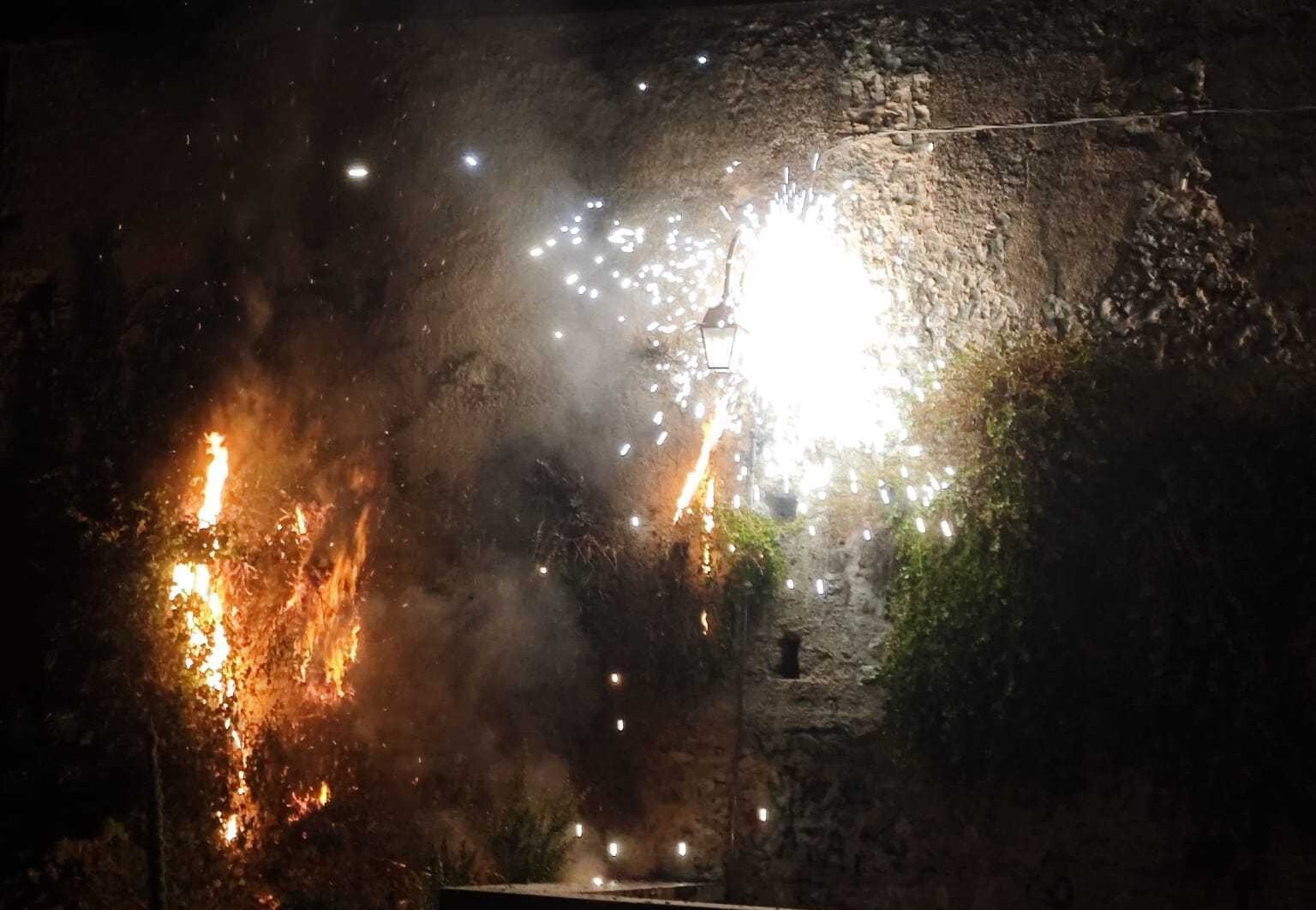 Incendio lampione Eboli