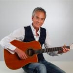 Michele Pecora in concerto ad Agropoli: 50 anni di musica al Castello