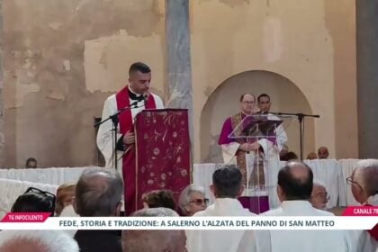 Salerno, alzata del Panno di San Matteo: la città avvia il cammino verso il 21 settembre