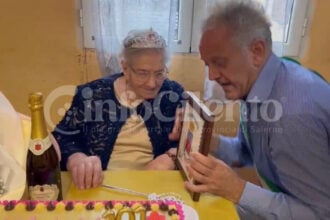 Roccadaspide in festa per i 101 anni di nonna Antonia: una vita circondata dall’amore