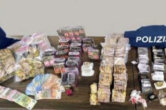Maxi blitz a Pontecagnano: sequestrati 40 kg di hashish nascosti, arrestati due fratelli