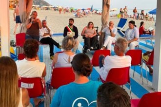 Ascea inaugura BETUABU: la nuova spiaggia inclusiva e gratuita per tutti