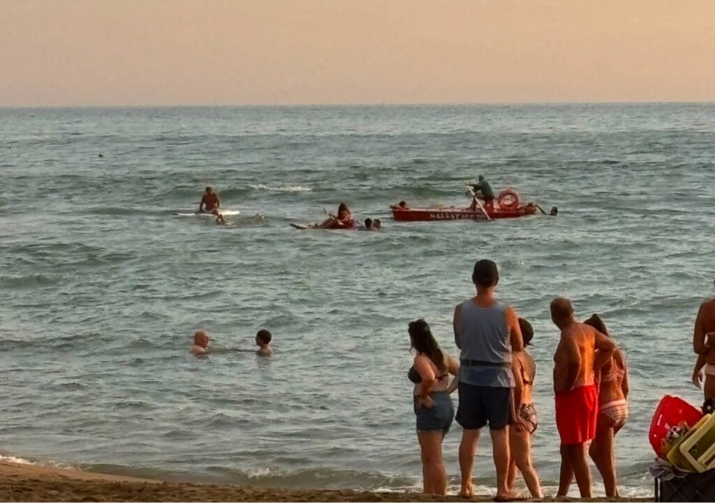 Capaccio Paestum, nuova emergenza alla Licinella: salvate altre sei persone in mare