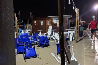 Capaccio Paestum, notte di disagi per i balneari: lidi da ripristinare dopo la bufera