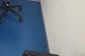Blatte e degrado al Collocamento Mirato di Salerno: la protesta dei lavoratori