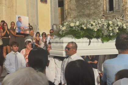 Capaccio Paestum in lacrime per Fabio Barlotti, l’ultimo addio al 33enne