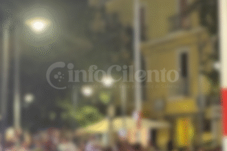 Rissa nella notte ad Agropoli in corso Garibaldi: violenza in centro tra vacanzieri