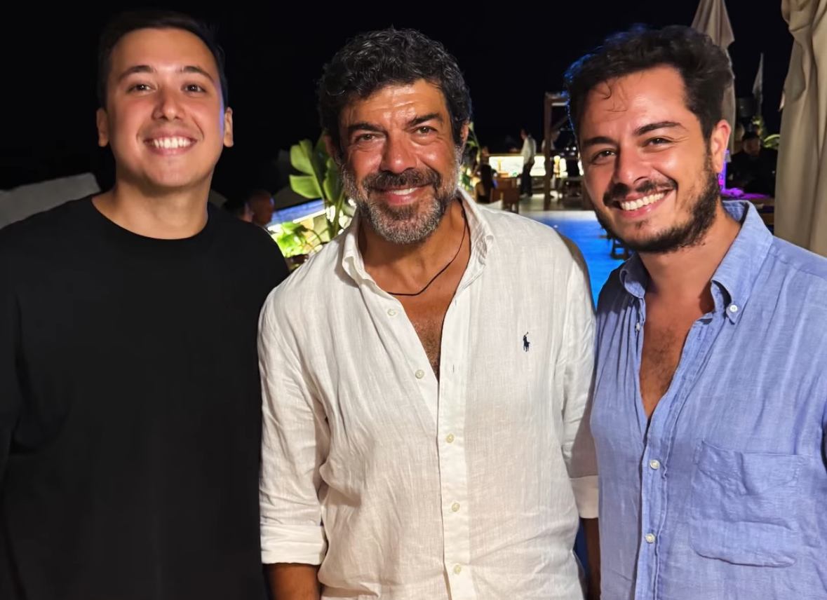 Pierfrancesco Favino festeggia 56 anni ad Acciaroli: vip nel Cilento
