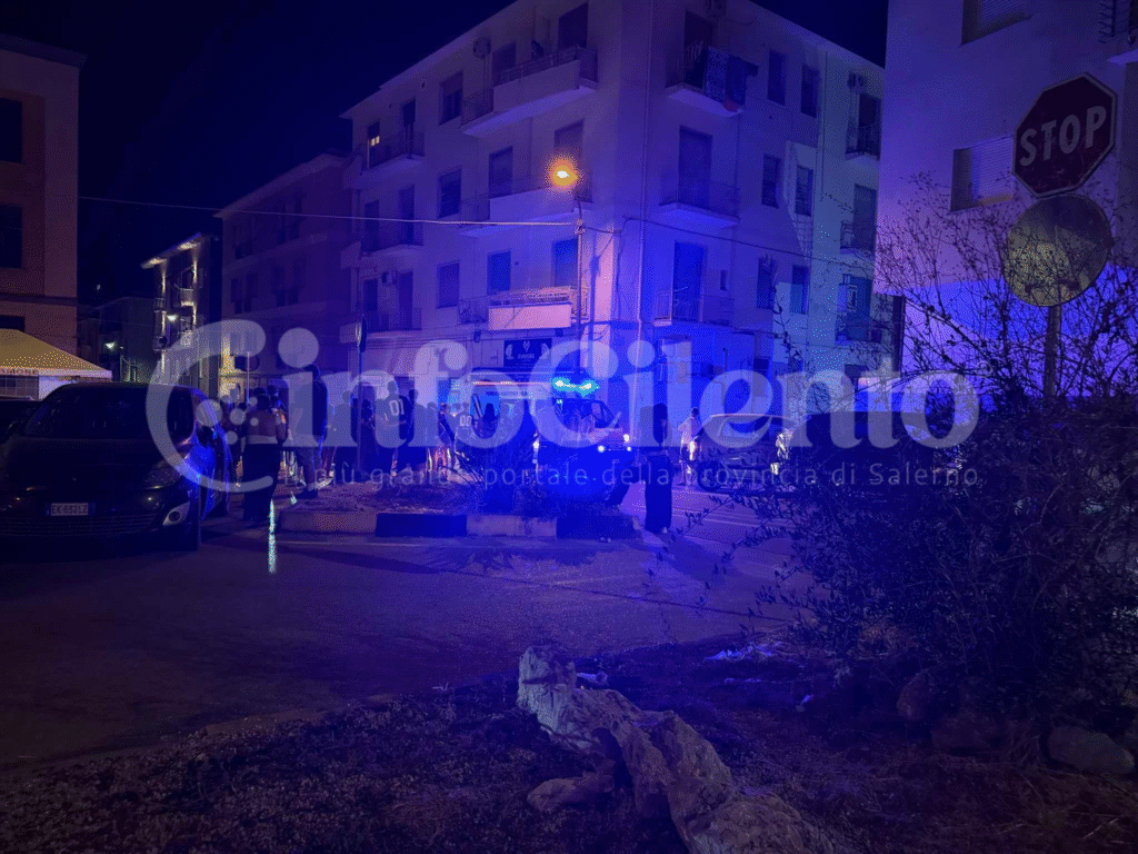 Incidente ad Eboli, violento scontro tra più veicoli: due feriti